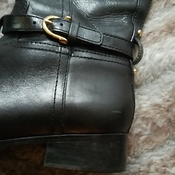 Shoes - Picture 8 of 8